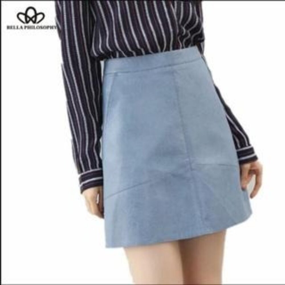 Bella Philosophy Faux Leather Skirt in Sky Blue size M